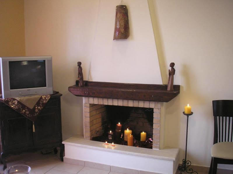 Nostimon Emar Apartment Лурдата Екстериор снимка