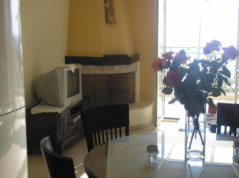 Nostimon Emar Apartment Лурдата Екстериор снимка