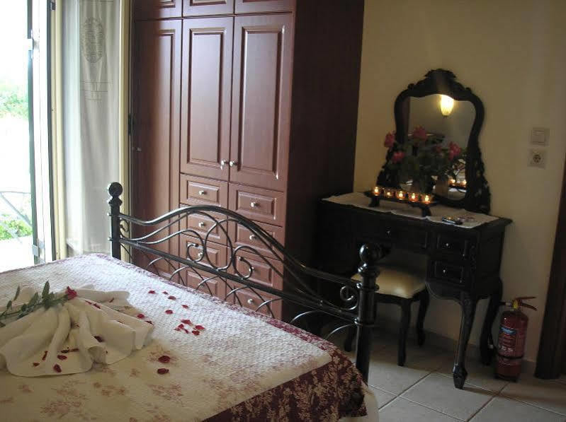 Nostimon Emar Apartment Лурдата Екстериор снимка